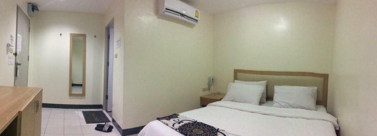 Nana Best Inn Bangkok Eksteriør billede