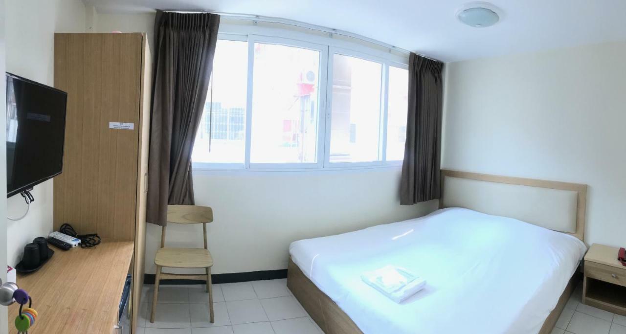 Nana Best Inn Bangkok Eksteriør billede